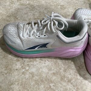 Altra Via Olympus Womens shoe